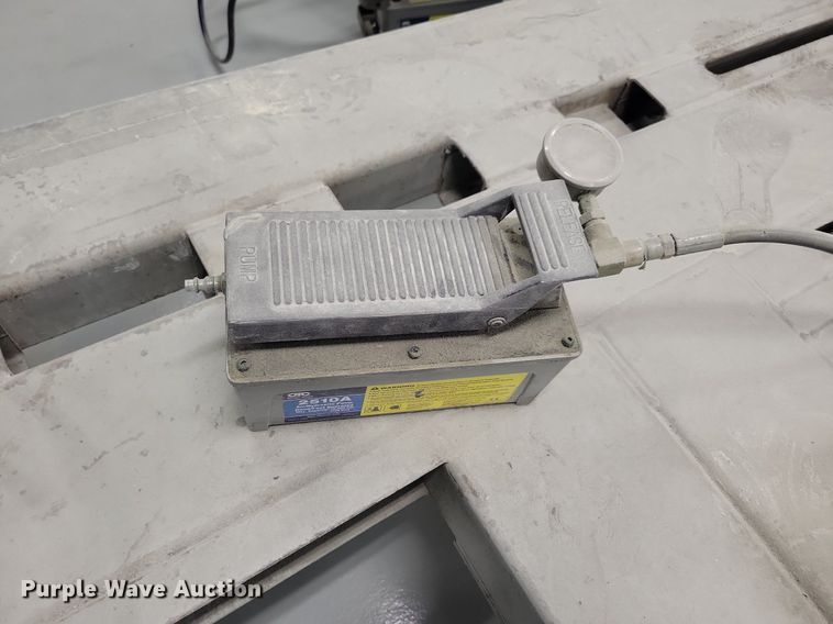 image for item LC9916 DUZ-MOR Pro Liner frame straightener