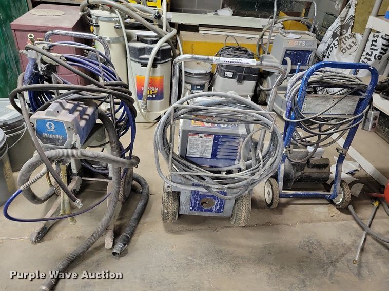 image for item LC9920 (3) paint sprayers