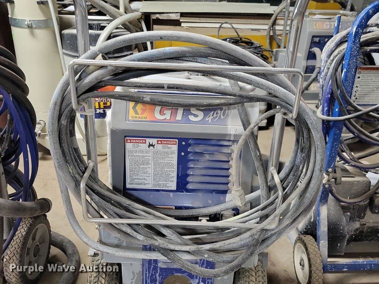 image for item LC9920 (3) paint sprayers