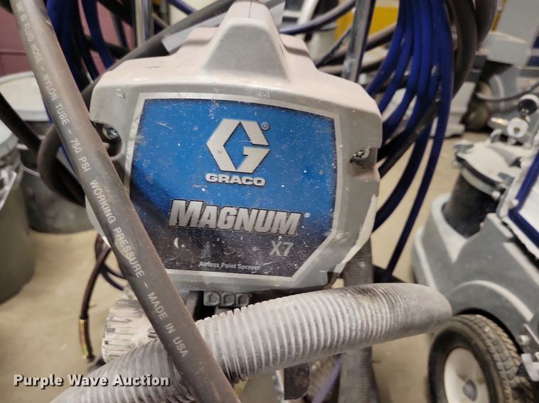 image for item LC9920 (3) paint sprayers