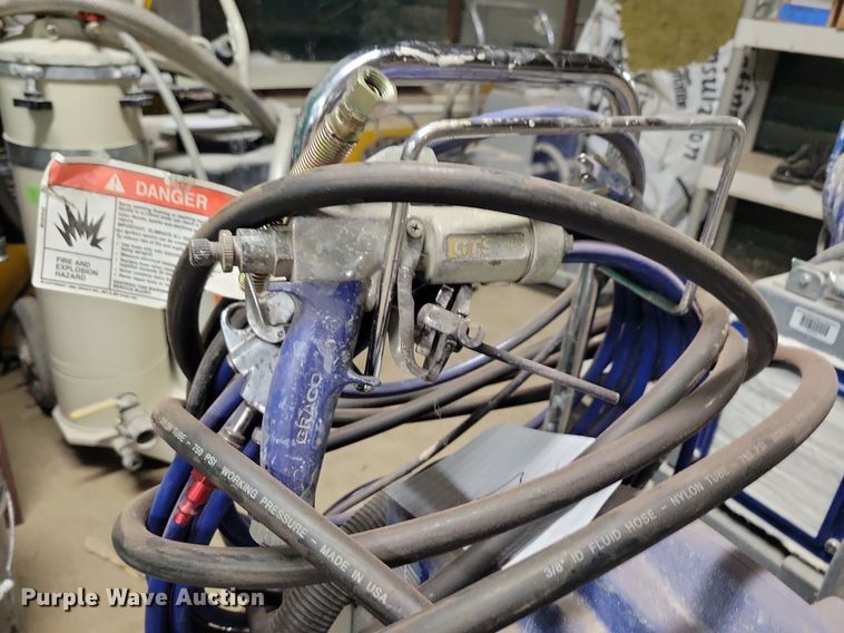 image for item LC9920 (3) paint sprayers