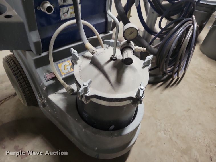 image for item LC9920 (3) paint sprayers