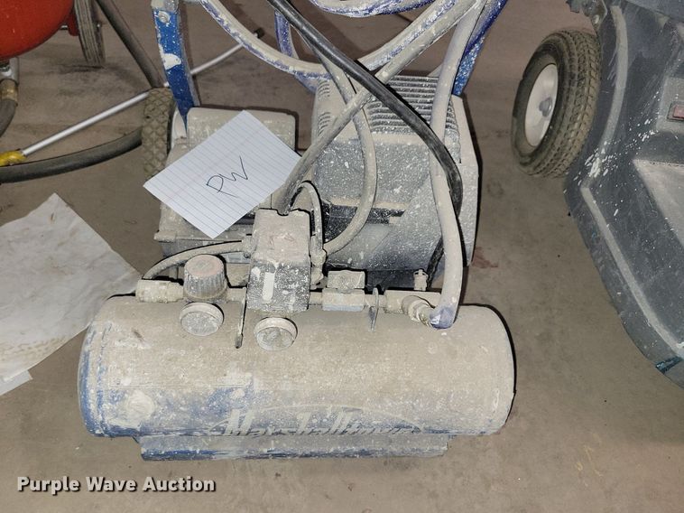 image for item LC9920 (3) paint sprayers