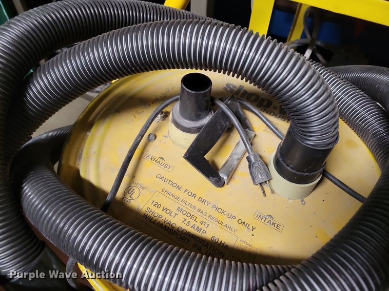 image for item LC9923 Shop-Vac 411 