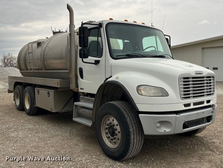 image for item LD9354 2010 Freightliner  Business Class M2 vacuum truck