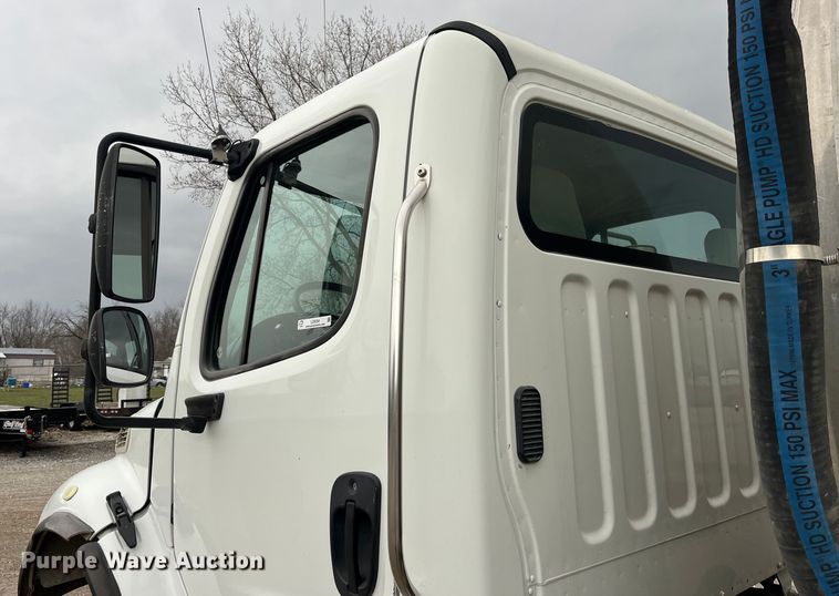 image for item LD9354 2010 Freightliner  Business Class M2 vacuum truck