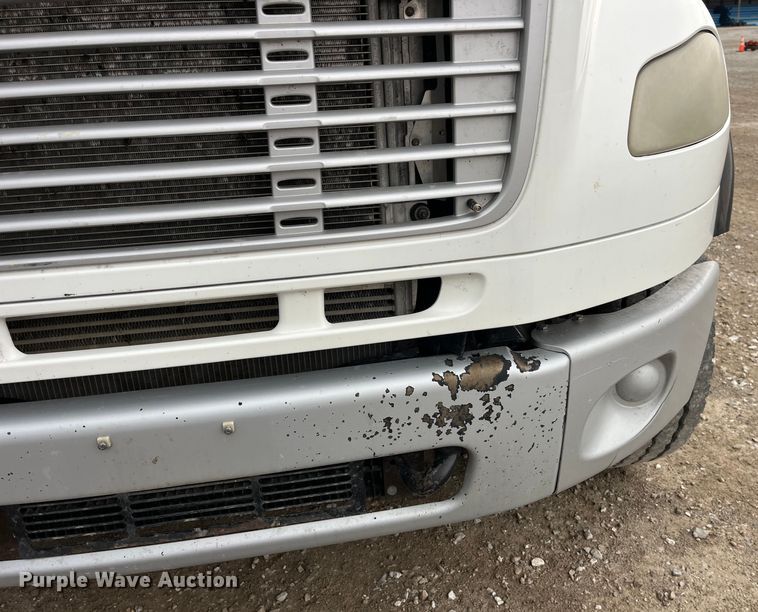 image for item LD9354 2010 Freightliner  Business Class M2 vacuum truck