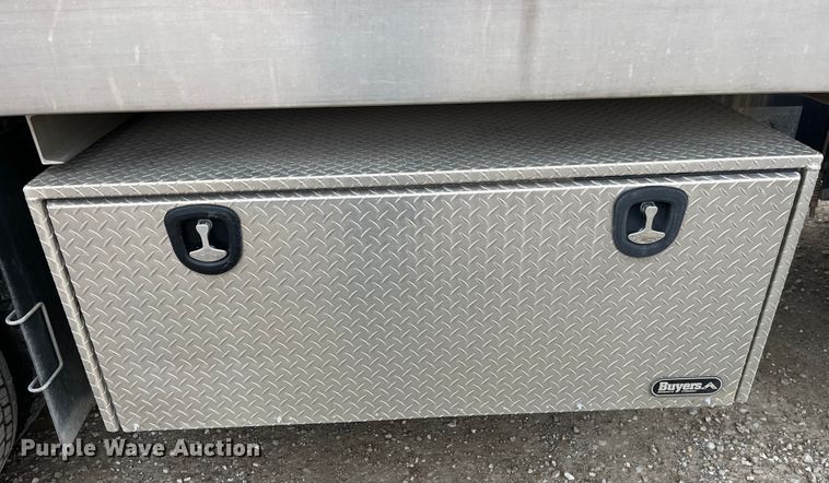 image for item LD9354 2010 Freightliner  Business Class M2 vacuum truck