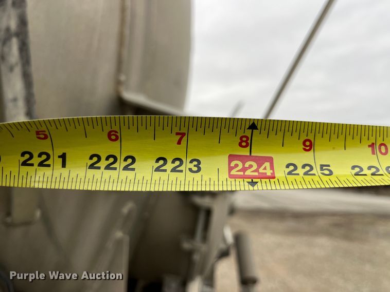 image for item LD9354 2010 Freightliner  Business Class M2 vacuum truck