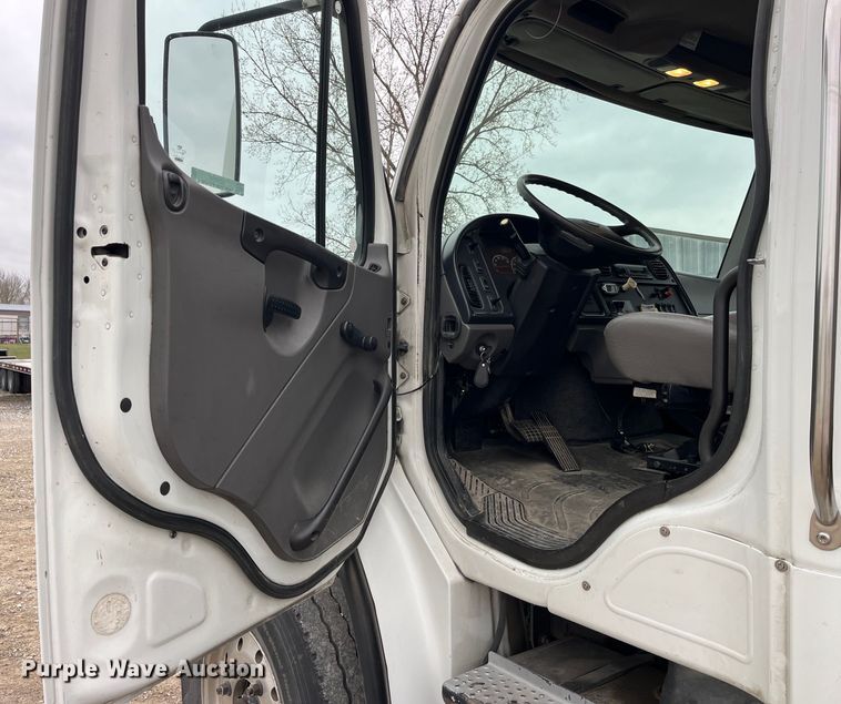 image for item LD9354 2010 Freightliner  Business Class M2 vacuum truck