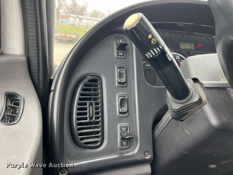 image for item LD9354 2010 Freightliner  Business Class M2 vacuum truck