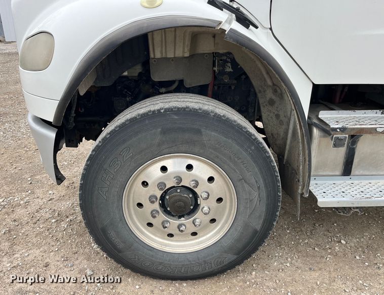 image for item LD9354 2010 Freightliner  Business Class M2 vacuum truck