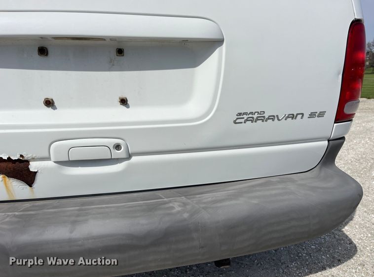 image for item LD9377 2000 Dodge  Grand Caravan SE van