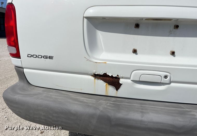 image for item LD9377 2000 Dodge  Grand Caravan SE van