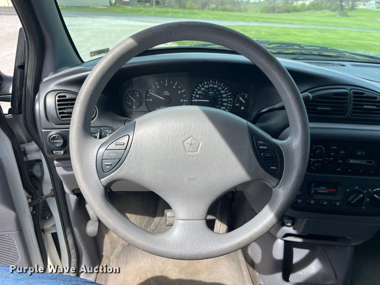 image for item LD9377 2000 Dodge  Grand Caravan SE van