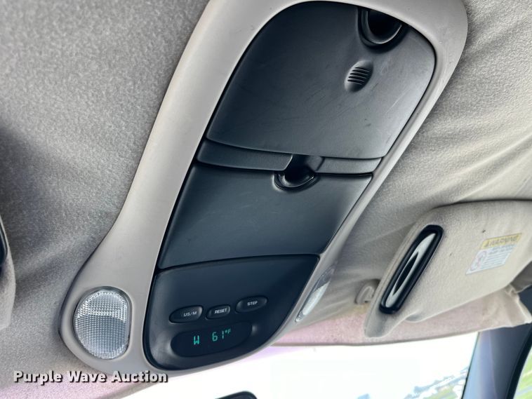 image for item LD9377 2000 Dodge  Grand Caravan SE van