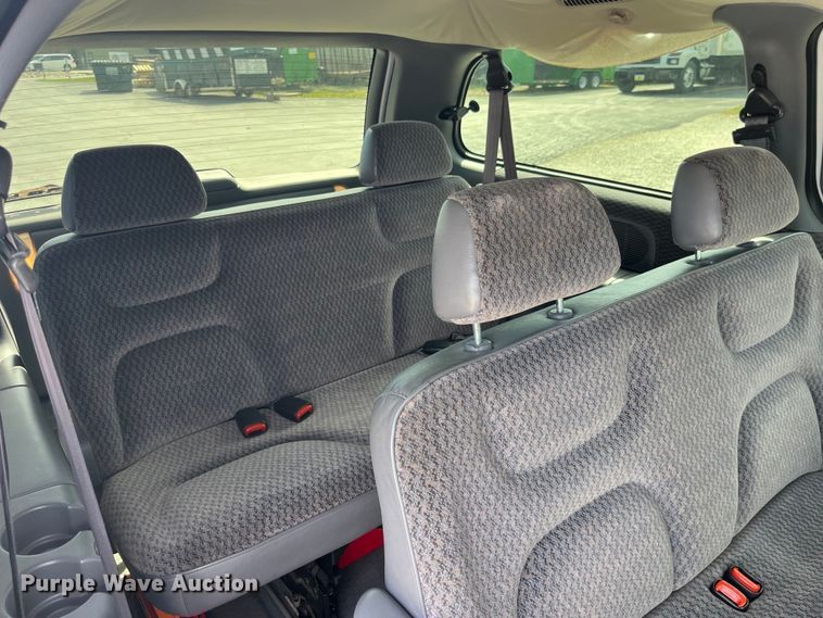 image for item LD9377 2000 Dodge  Grand Caravan SE van
