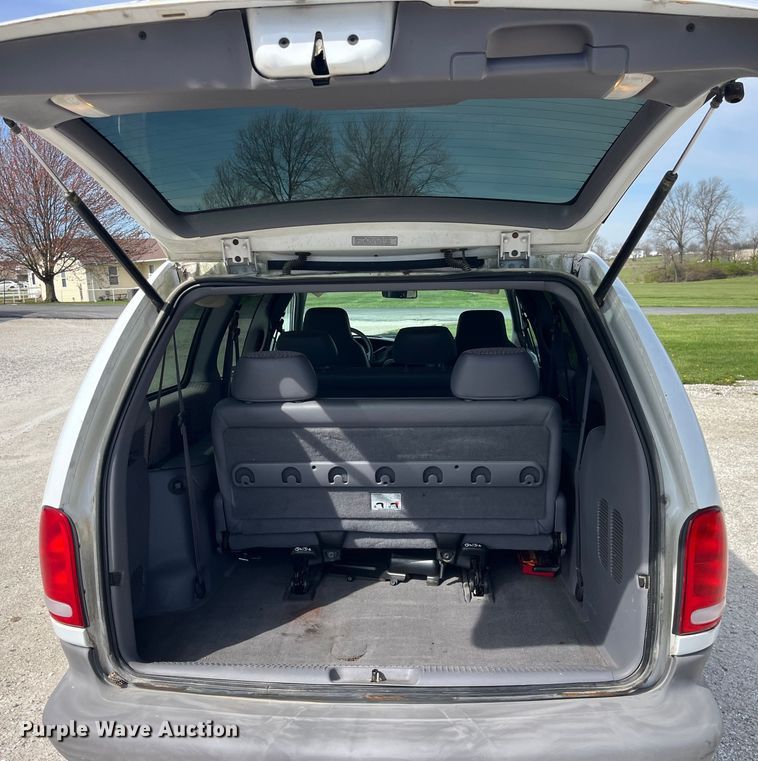 image for item LD9377 2000 Dodge  Grand Caravan SE van