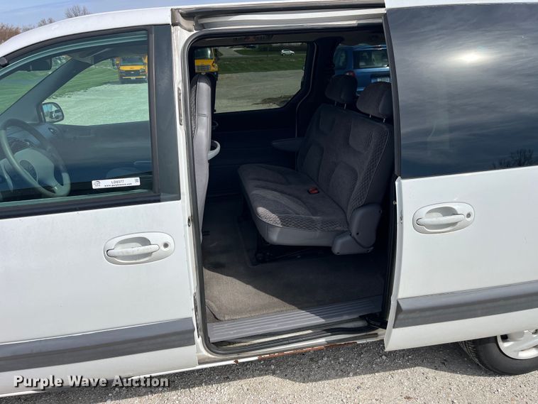 image for item LD9377 2000 Dodge  Grand Caravan SE van