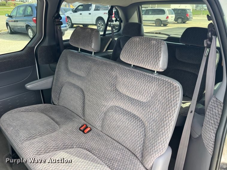 image for item LD9377 2000 Dodge  Grand Caravan SE van