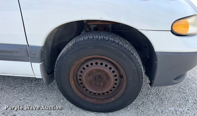 image for item LD9377 2000 Dodge  Grand Caravan SE van