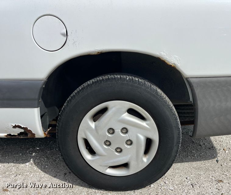 image for item LD9377 2000 Dodge  Grand Caravan SE van