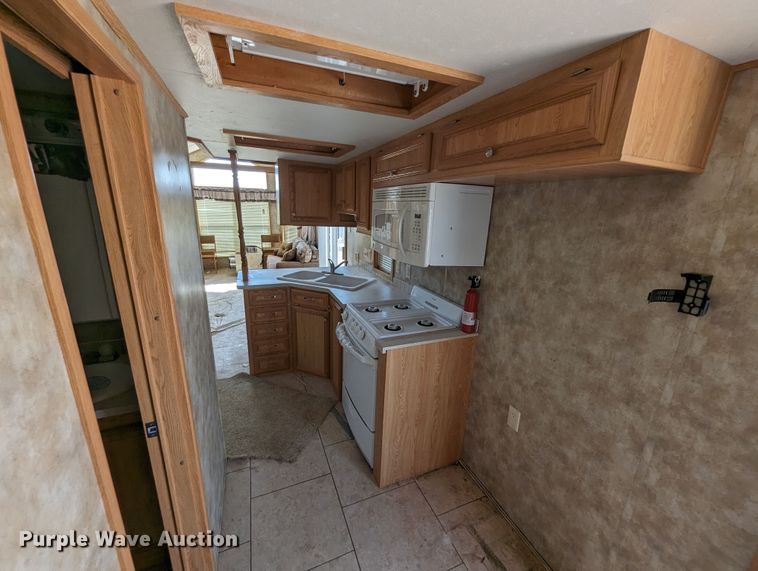 image for item LM9947 2008 Oak Creek Park Model Breckenridge 1240 SEDL-T manufactured home