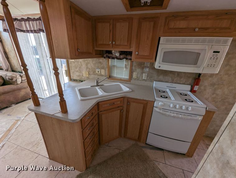 image for item LM9947 2008 Oak Creek Park Model Breckenridge 1240 SEDL-T manufactured home
