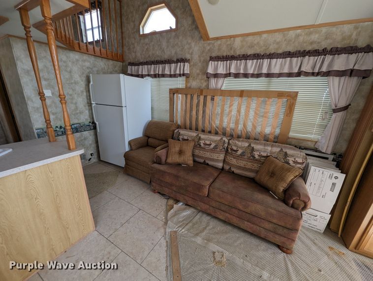 image for item LM9947 2008 Oak Creek Park Model Breckenridge 1240 SEDL-T manufactured home