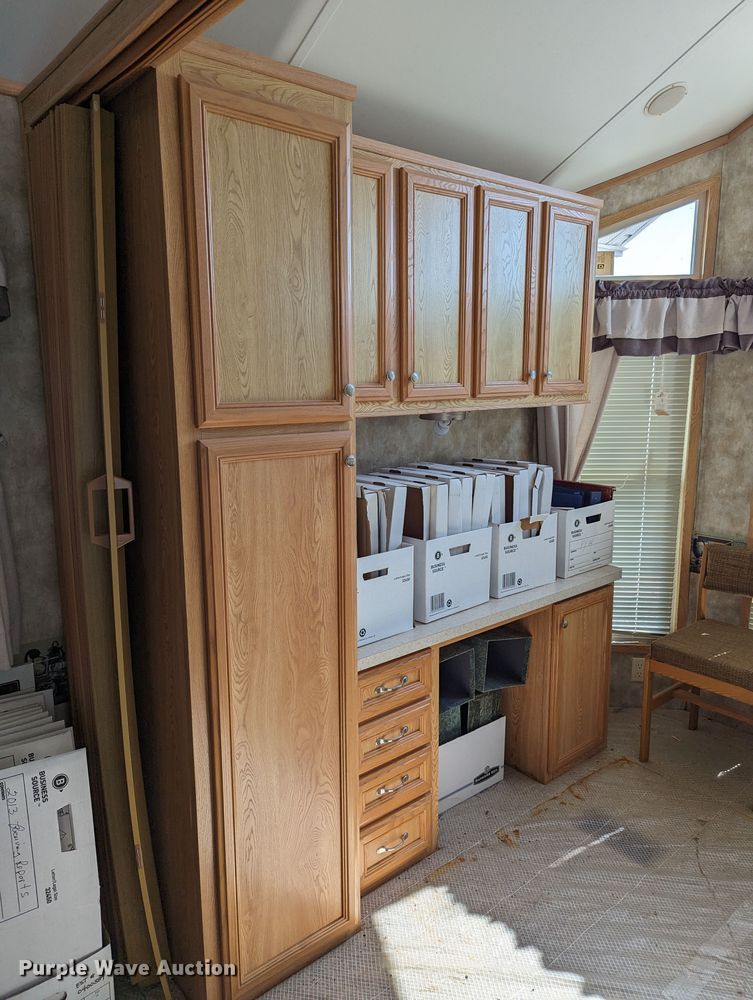 image for item LM9947 2008 Oak Creek Park Model Breckenridge 1240 SEDL-T manufactured home