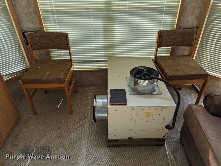 image for item LM9947 2008 Oak Creek Park Model Breckenridge 1240 SEDL-T manufactured home