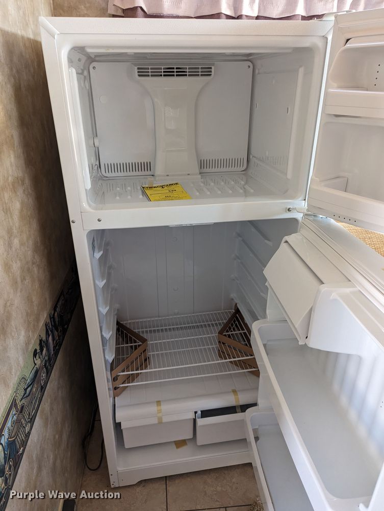 image for item LM9947 2008 Oak Creek Park Model Breckenridge 1240 SEDL-T manufactured home