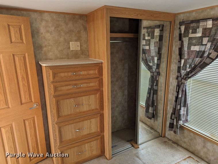 image for item LM9947 2008 Oak Creek Park Model Breckenridge 1240 SEDL-T manufactured home