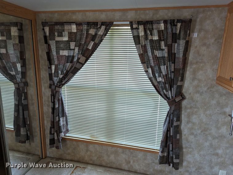 image for item LM9947 2008 Oak Creek Park Model Breckenridge 1240 SEDL-T manufactured home