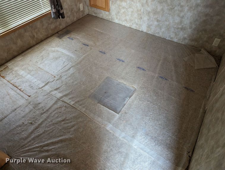 image for item LM9947 2008 Oak Creek Park Model Breckenridge 1240 SEDL-T manufactured home