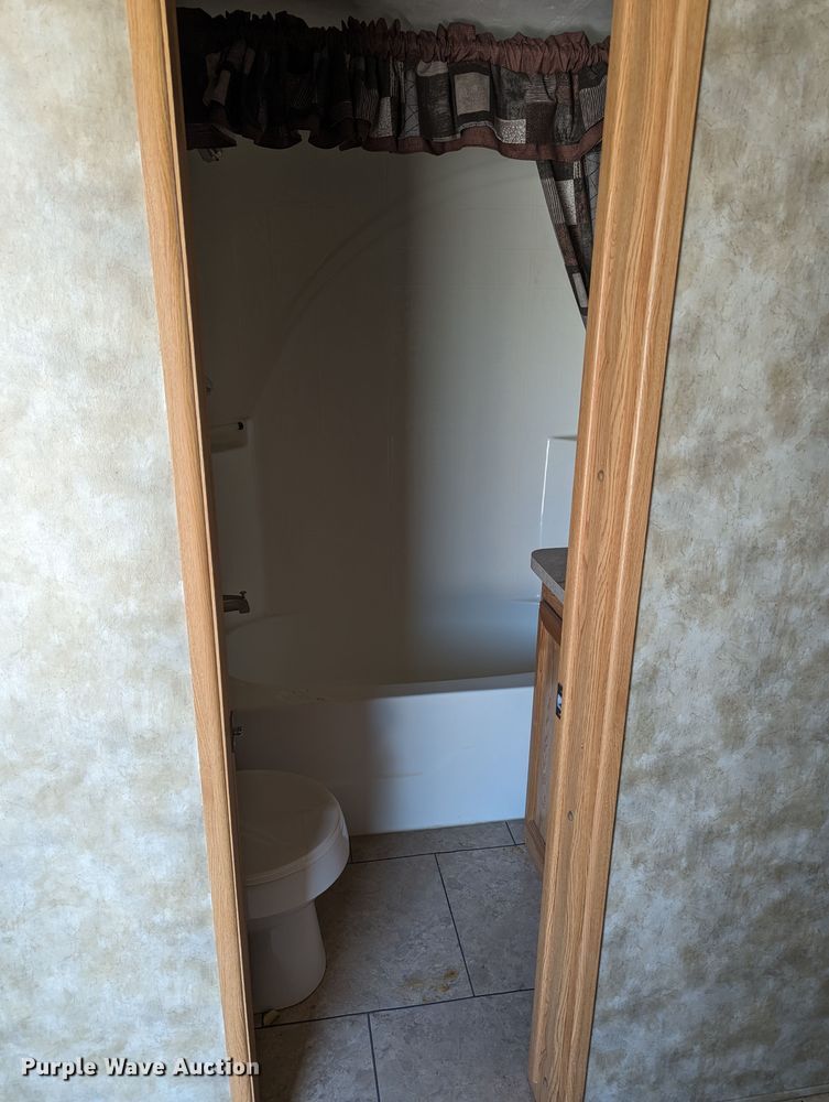 image for item LM9947 2008 Oak Creek Park Model Breckenridge 1240 SEDL-T manufactured home