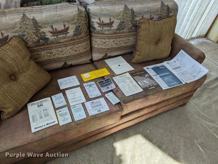 image for item LM9947 2008 Oak Creek Park Model Breckenridge 1240 SEDL-T manufactured home