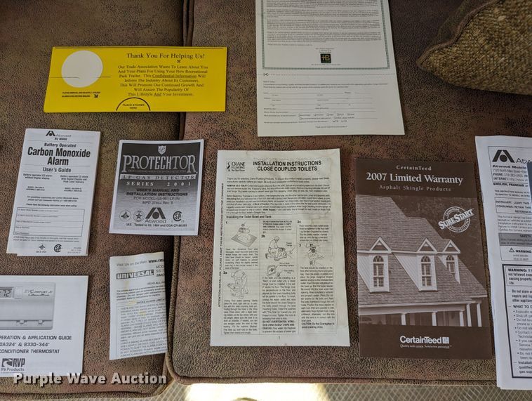 image for item LM9947 2008 Oak Creek Park Model Breckenridge 1240 SEDL-T manufactured home