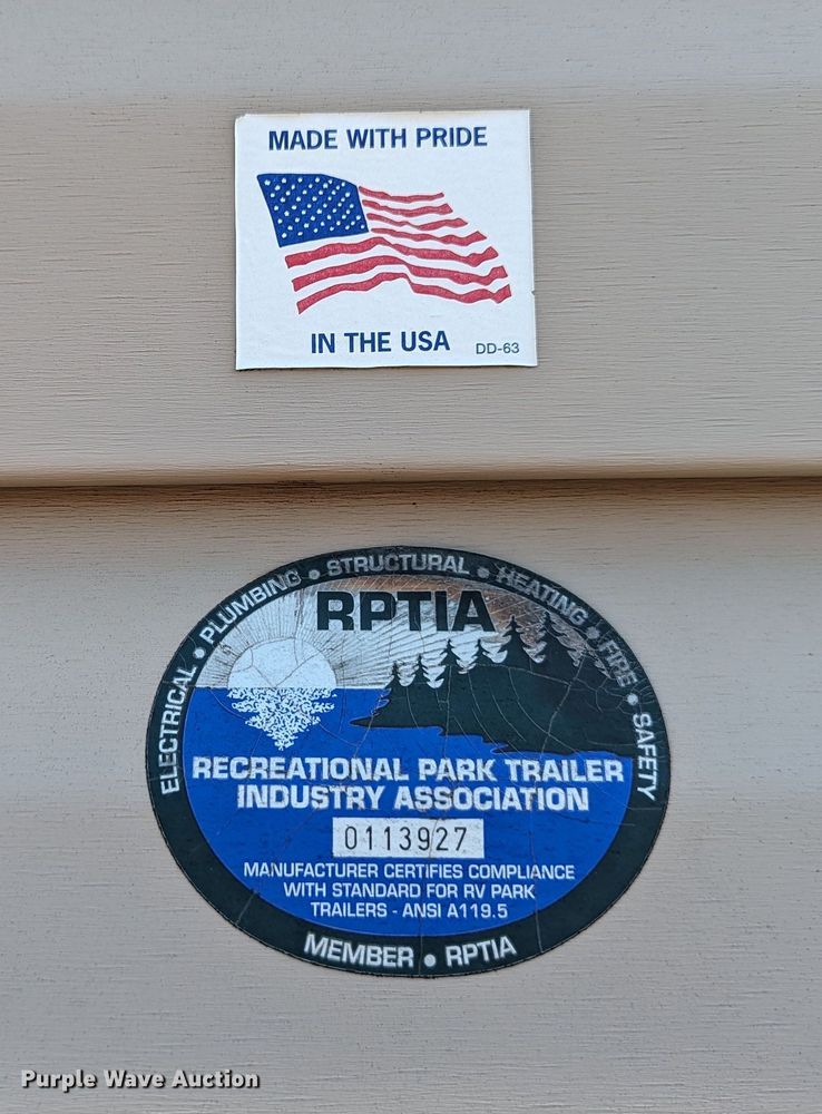 image for item LM9947 2008 Oak Creek Park Model Breckenridge 1240 SEDL-T manufactured home