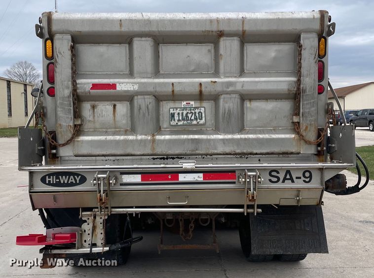 image for item LW9028 2004 Sterling  L9500 dump truck