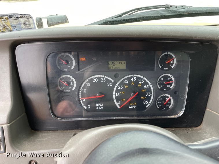 image for item LW9028 2004 Sterling  L9500 dump truck