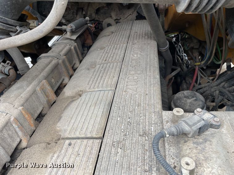 image for item LW9028 2004 Sterling  L9500 dump truck