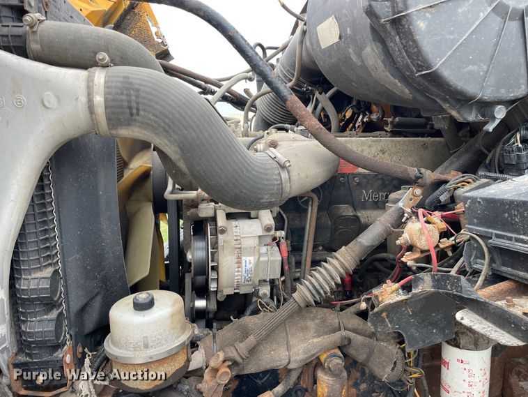 image for item LW9028 2004 Sterling  L9500 dump truck