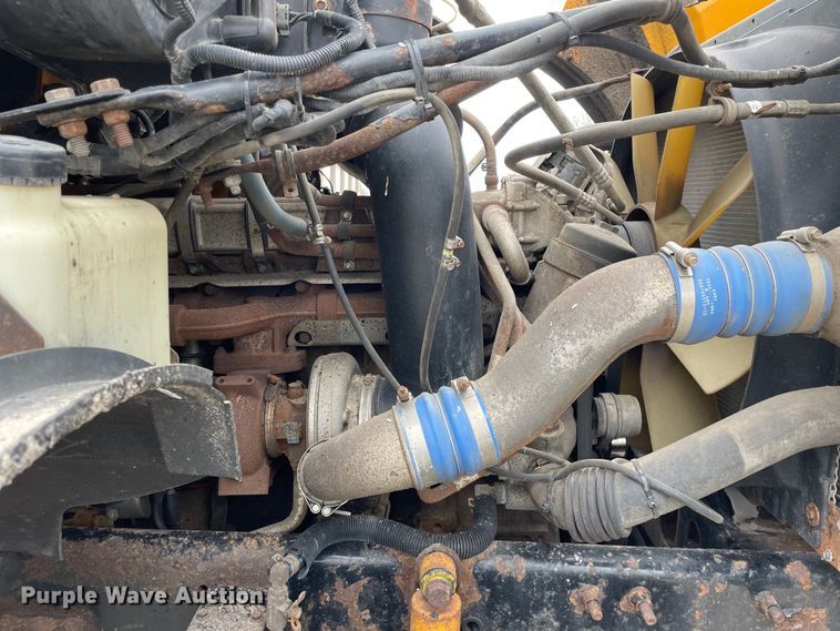 image for item LW9028 2004 Sterling  L9500 dump truck