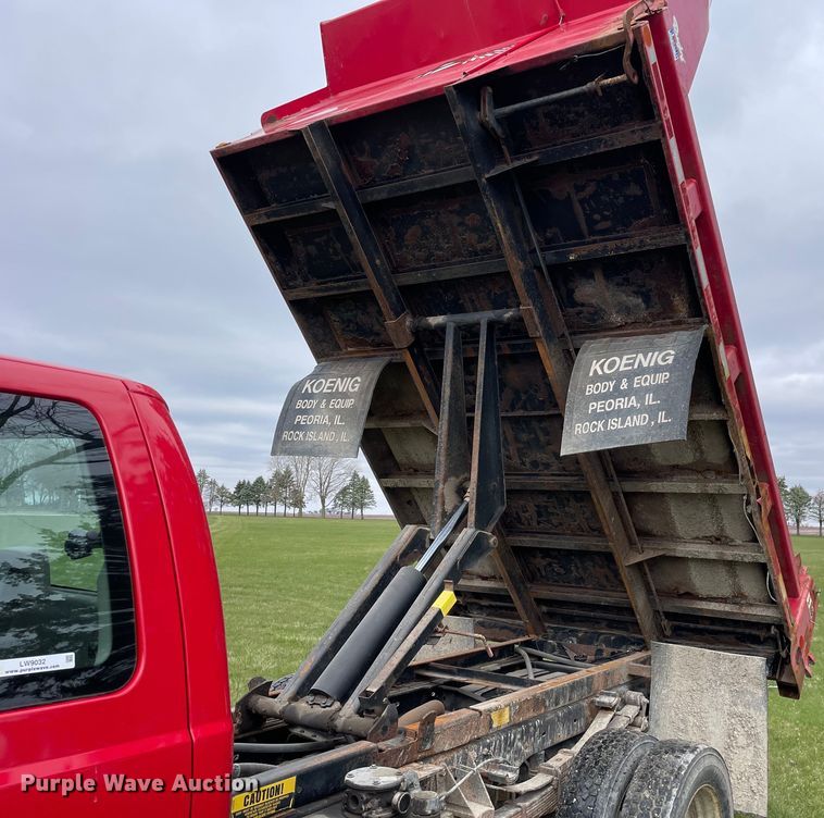image for item LW9032 2008 Ford  F550 SuperDuty XL SuperCab dump truck