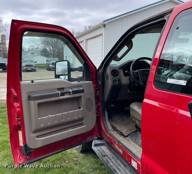 image for item LW9032 2008 Ford  F550 SuperDuty XL SuperCab dump truck