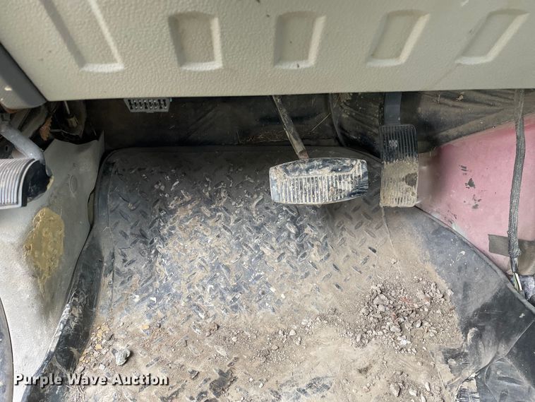 image for item LW9032 2008 Ford  F550 SuperDuty XL SuperCab dump truck