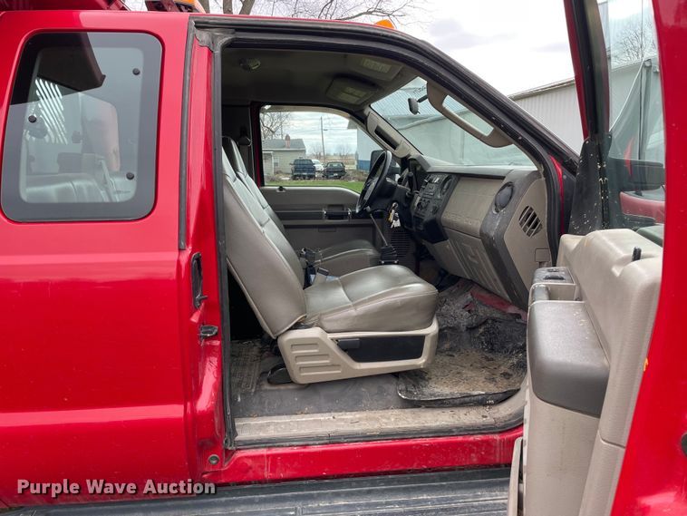 image for item LW9032 2008 Ford  F550 SuperDuty XL SuperCab dump truck