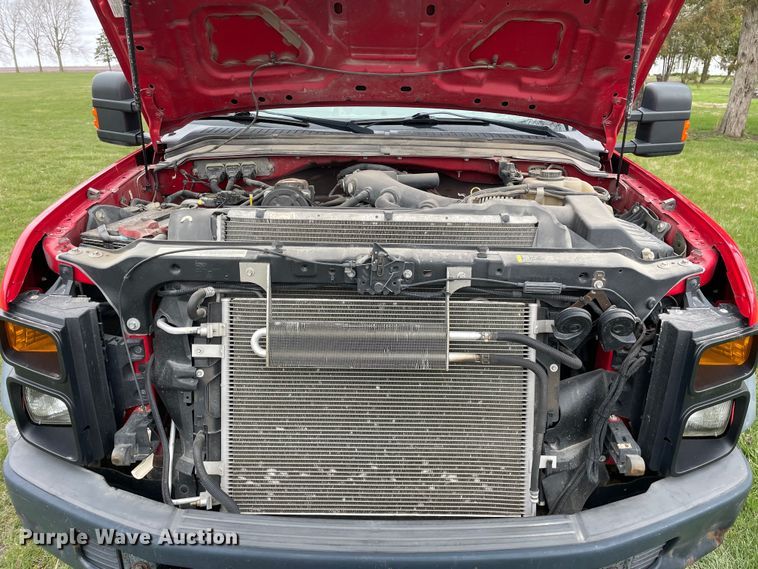 image for item LW9032 2008 Ford  F550 SuperDuty XL SuperCab dump truck