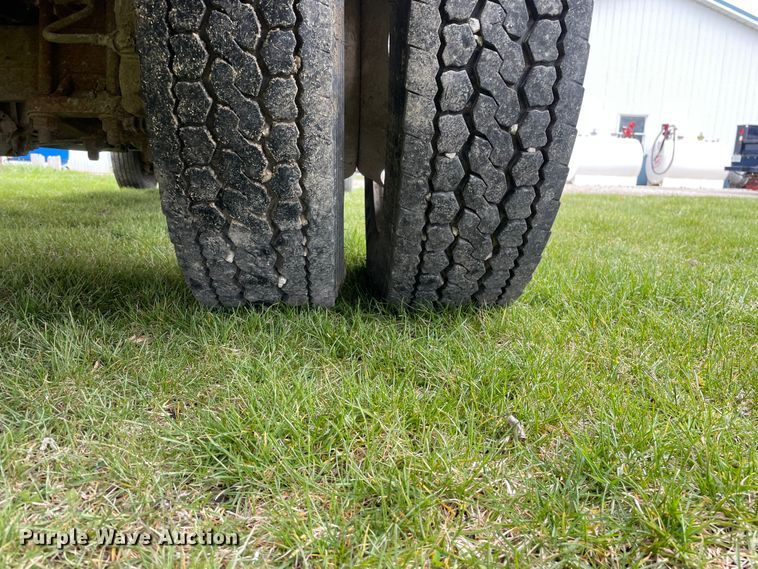 image for item LW9032 2008 Ford  F550 SuperDuty XL SuperCab dump truck